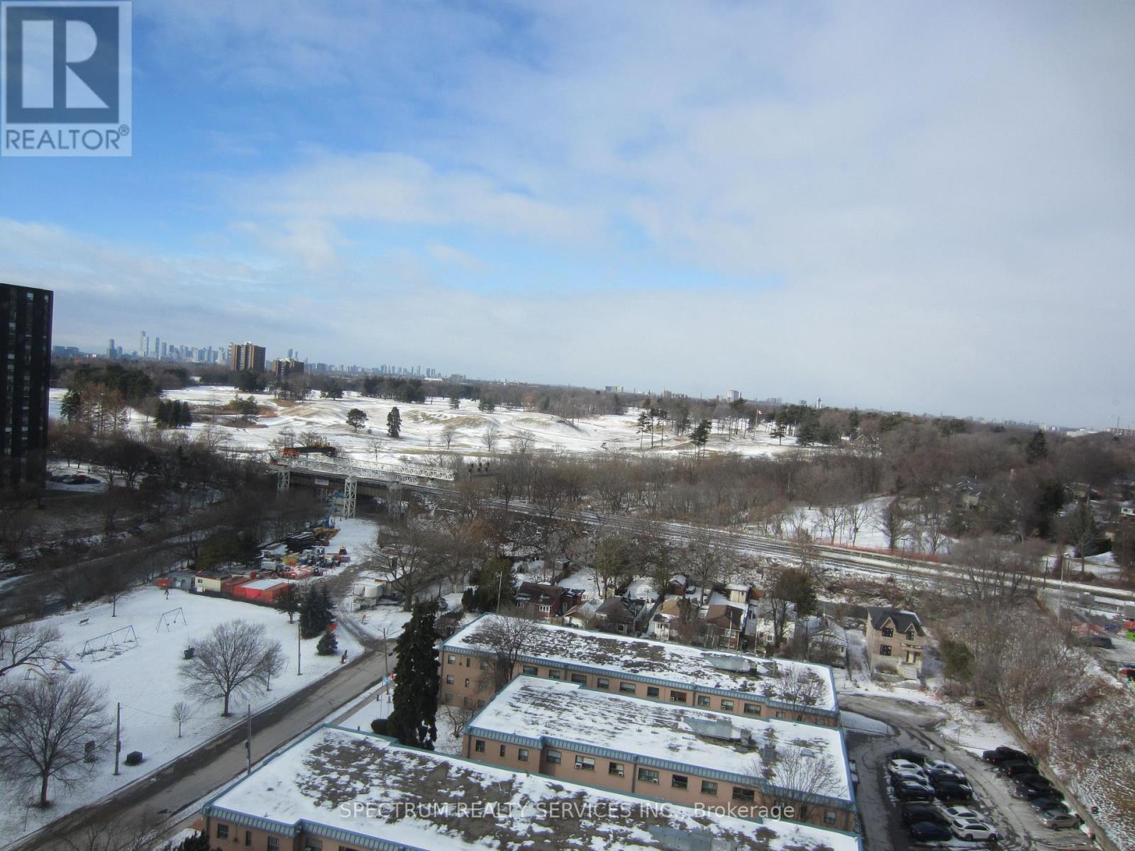 1307 - 3865 Lake Shore Boulevard W, Toronto, Ontario  M8W 1R4 - Photo 6 - W12584502