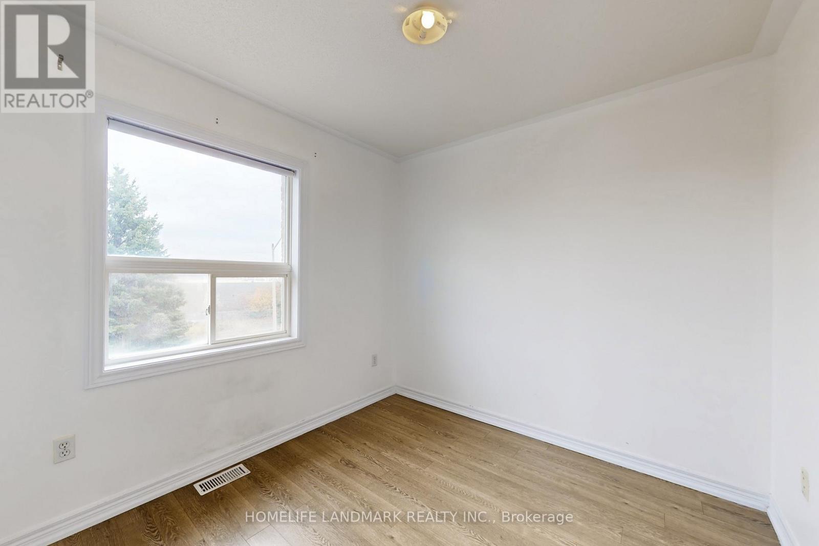 108 Sunway Square, Markham, Ontario  L3P 7X6 - Photo 26 - N12661600