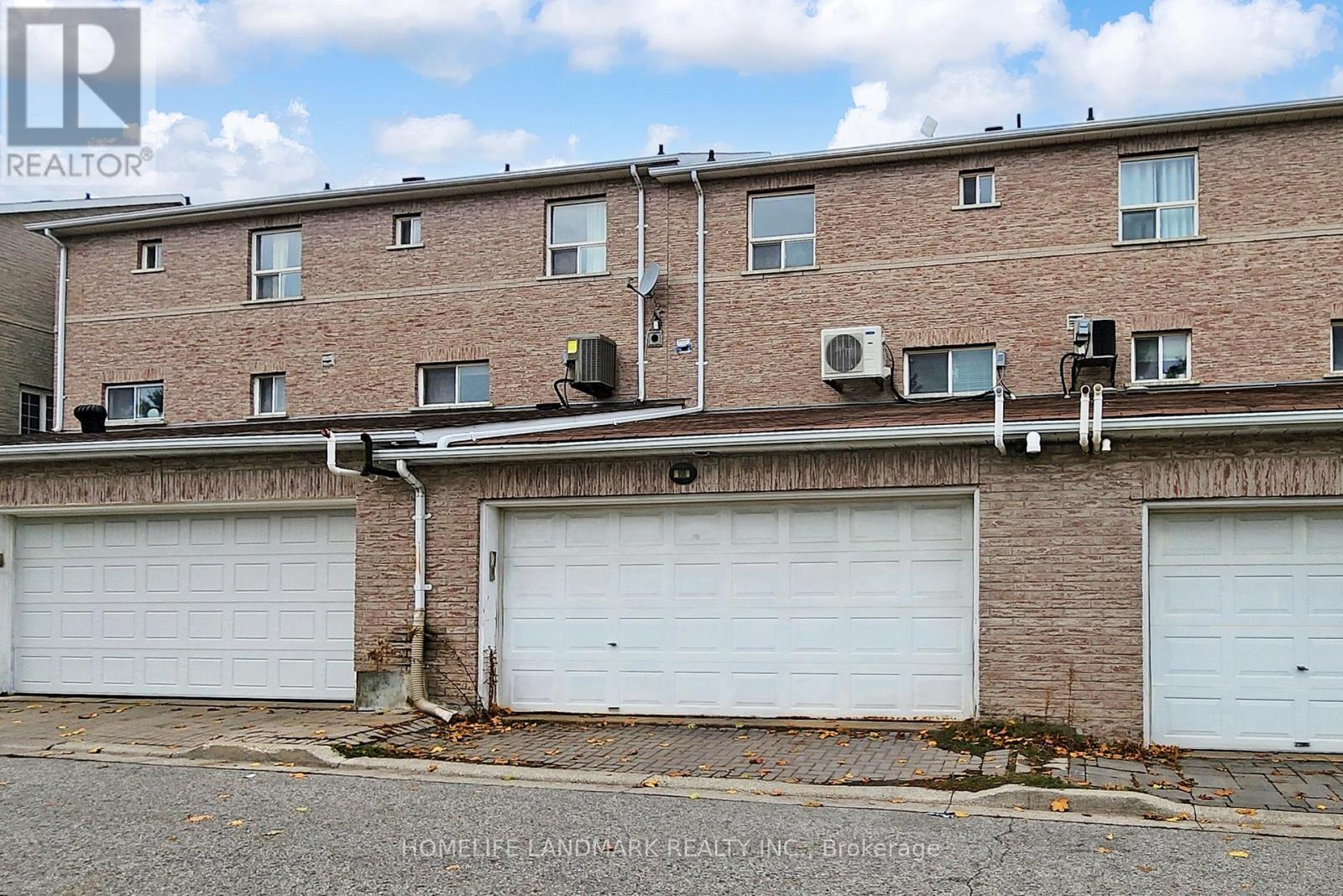 108 Sunway Square, Markham, Ontario  L3P 7X6 - Photo 42 - N12661600