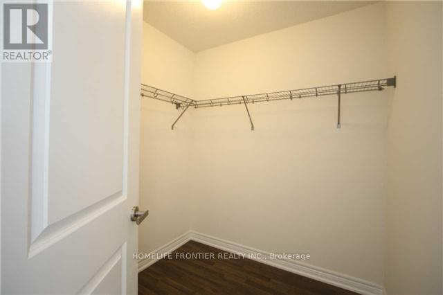 7 Frederick Pearson Street, East Gwillimbury, Ontario  L9N 0R9 - Photo 8 - N12661610