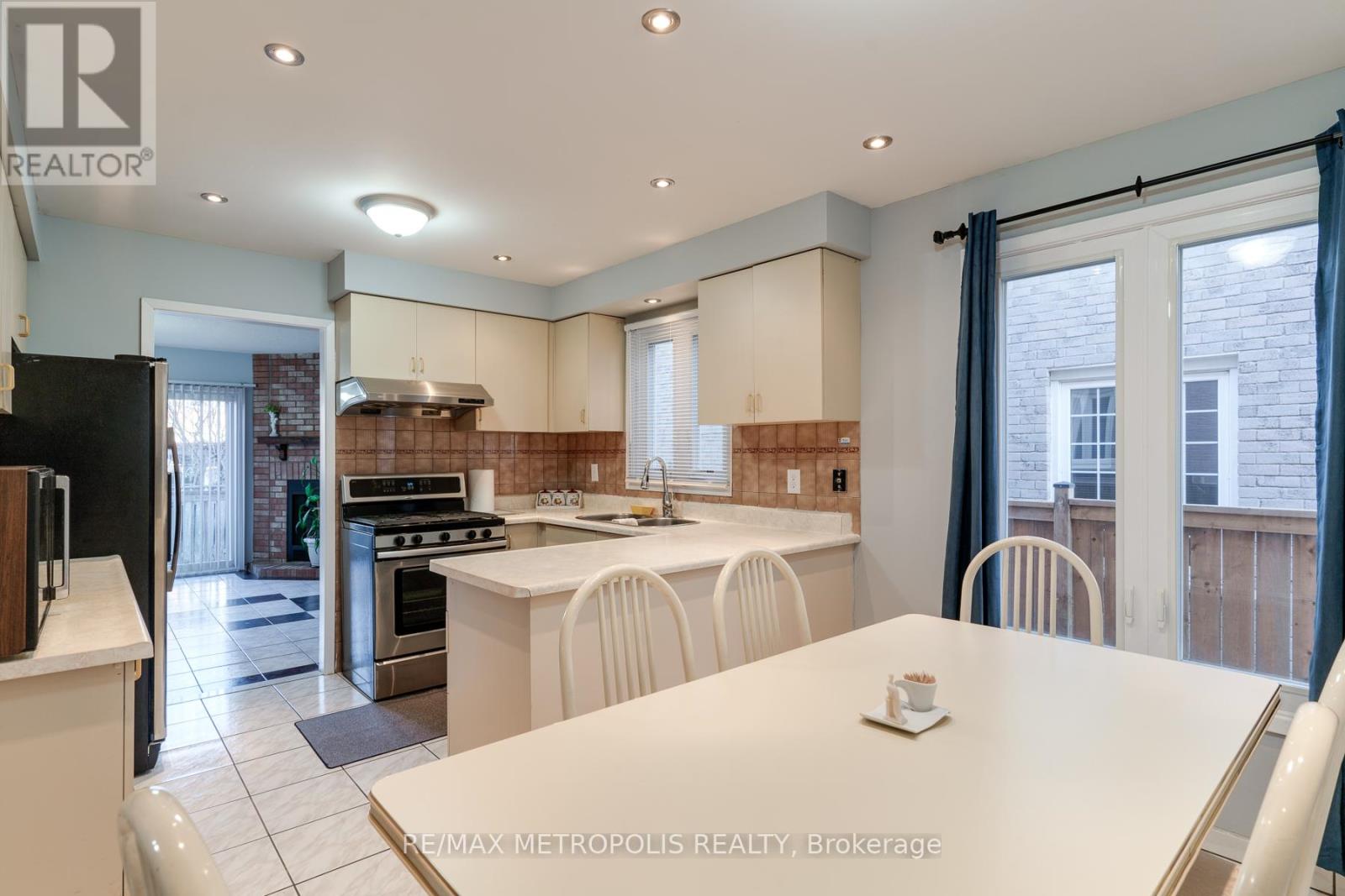 Main - 113 Cimmaron Street, Markham, Ontario  L3S 2G7 - Photo 12 - N12661658