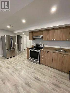 145 Cranbrook Crescent, Vaughan, Ontario  L4H 4L1 - Photo 5 - N12661662