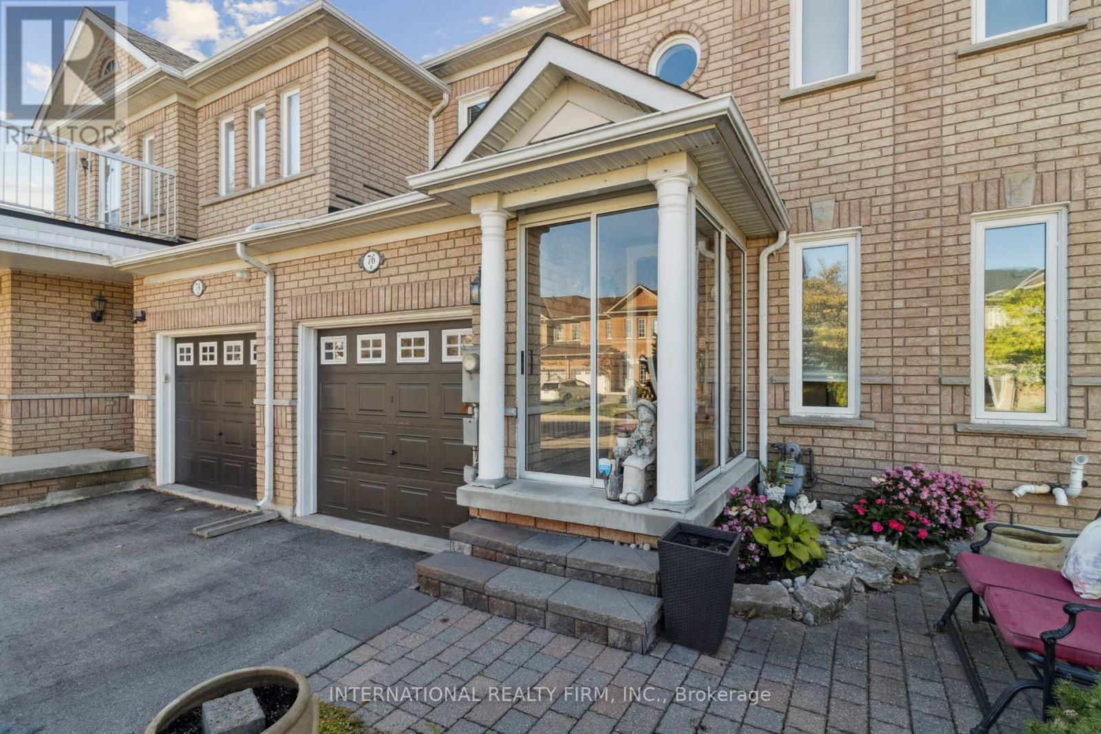 76 Timberwolf Crescent, Vaughan, Ontario  L4H 2W1 - Photo 3 - N12661714