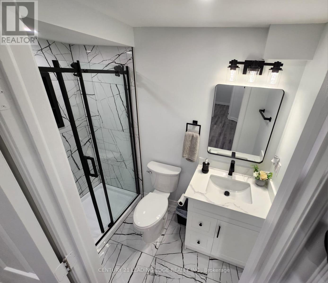 Lower - 6409 Saratoga Way, Mississauga, Ontario  L5N 7V7 - Photo 7 - W12660566