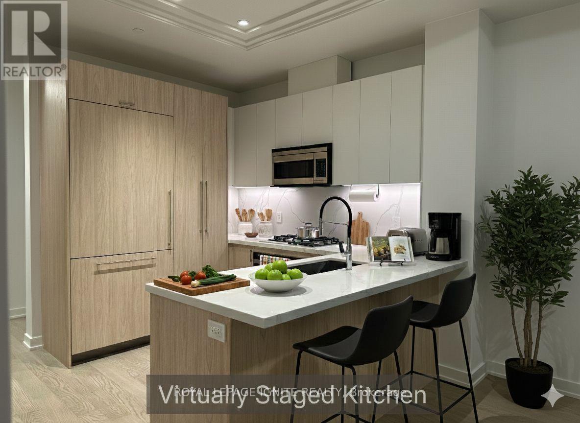 207 - 123 Maurice Drive, Oakville, Ontario  L6K 2W6 - Photo 4 - W12660974