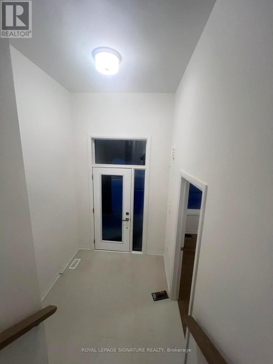 3146 Searidge Street, Severn, Ontario  L3V 0Y4 - Photo 2 - S12661624