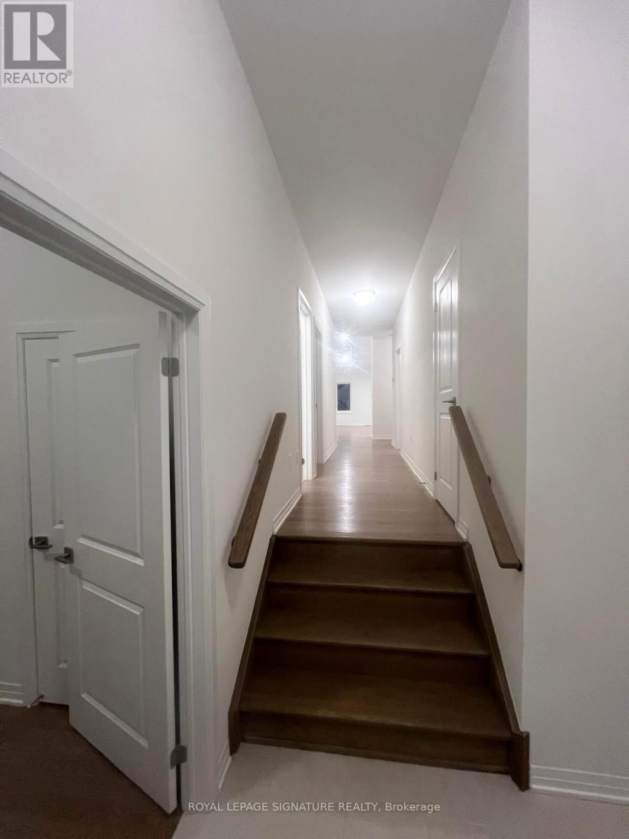 3146 Searidge Street, Severn, Ontario  L3V 0Y4 - Photo 3 - S12661624