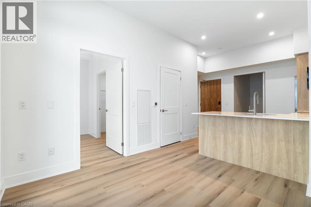 25 Wellington Street S Unit# 1009, Kitchener, Ontario  N2G 0G5 - Photo 25 - 40794386