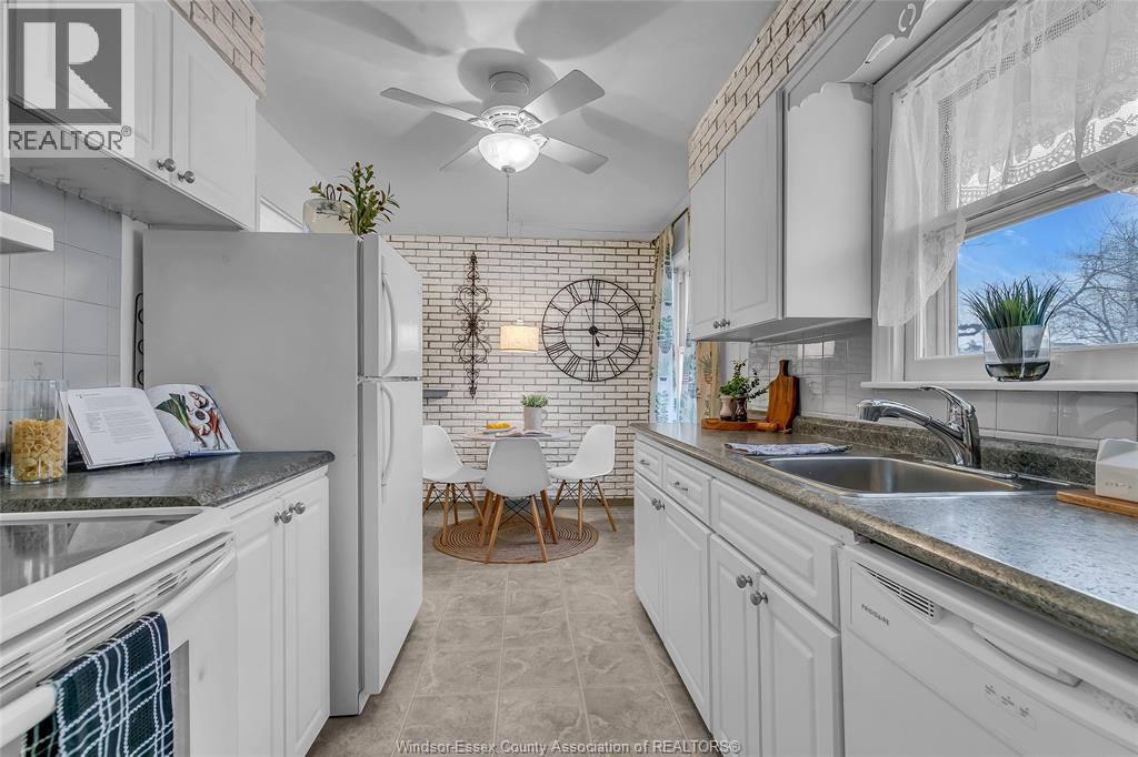 2691 Lloyd George Boulevard, Windsor, Ontario  N8T 2T6 - Photo 14 - 26000137
