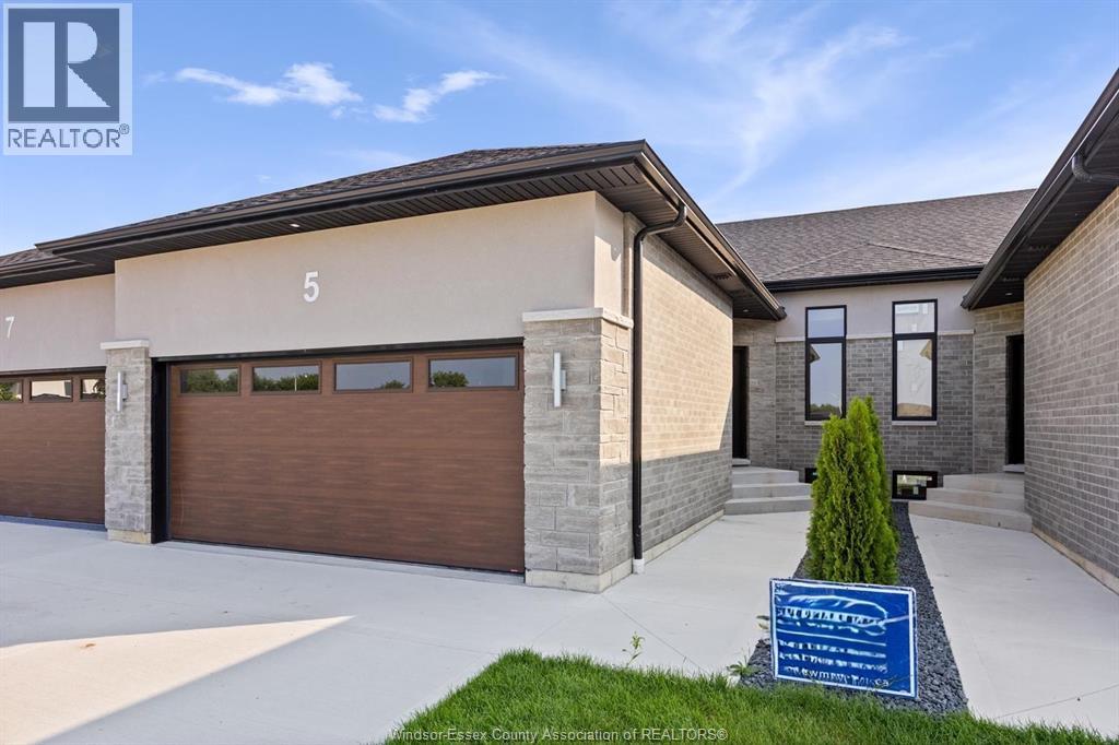 MLS# 26000138: 5 EAGLE STREET, Leamington, Canada