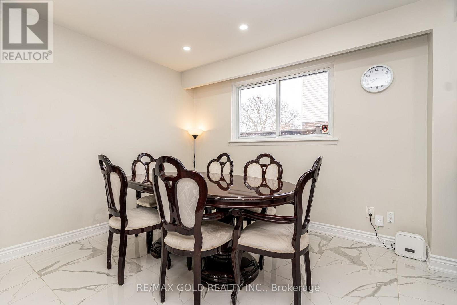 1 Elrose Road, Brampton, Ontario  L6T 2C2 - Photo 12 - W12661552