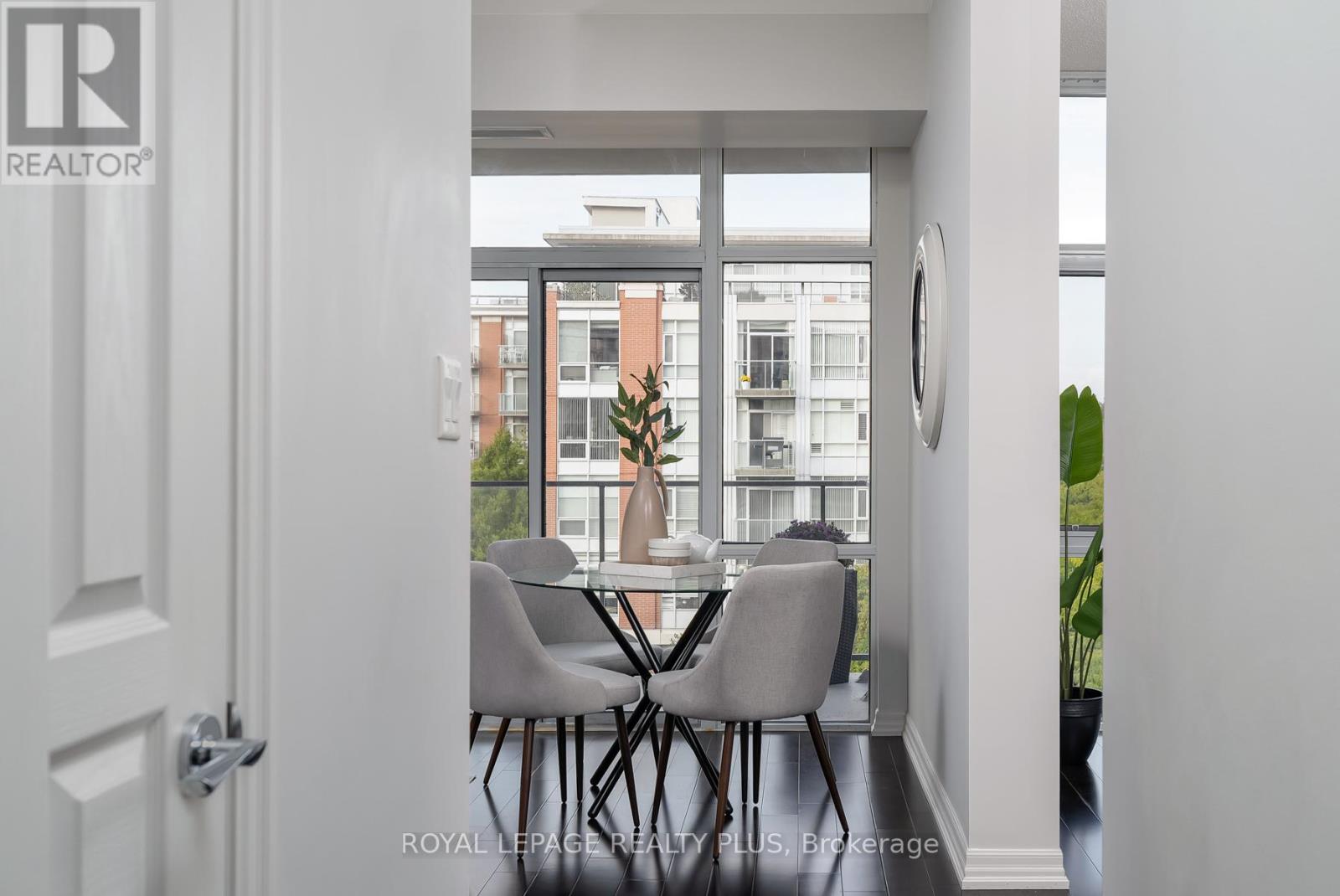 410 - 70 Port Street E, Mississauga, Ontario  L5G 4V8 - Photo 14 - W12661584