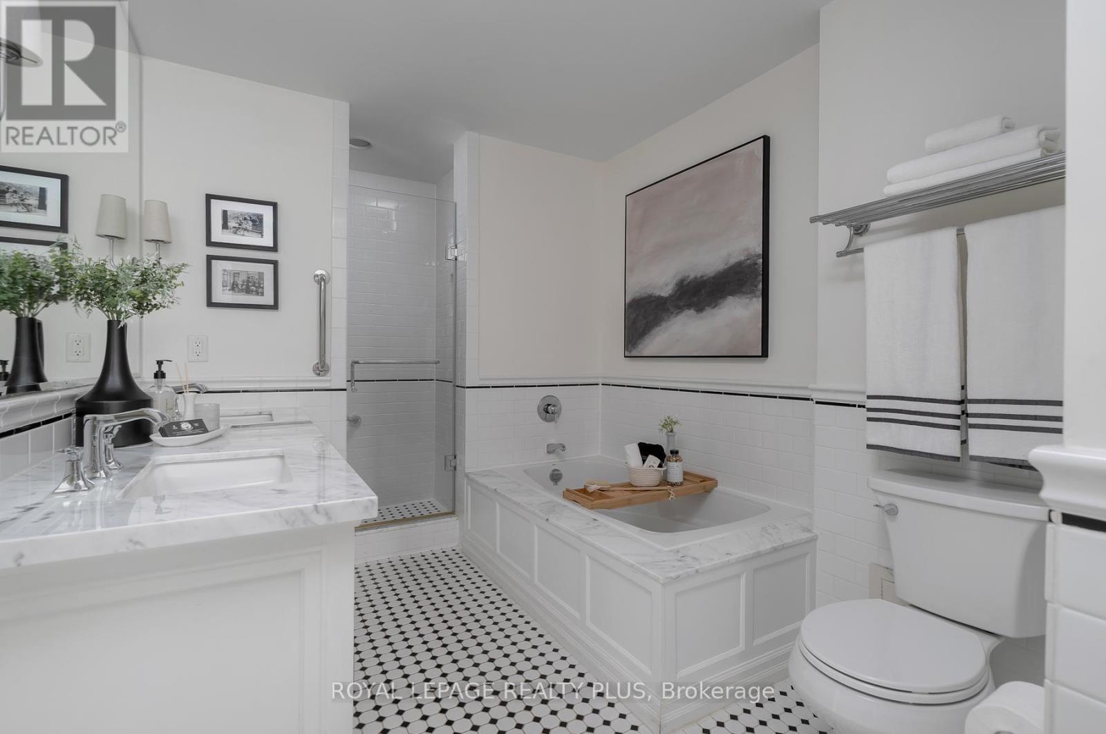 410 - 70 Port Street E, Mississauga, Ontario  L5G 4V8 - Photo 27 - W12661584