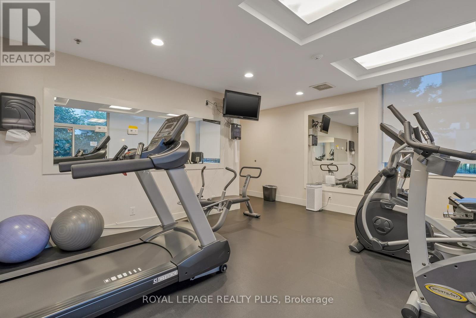 410 - 70 Port Street E, Mississauga, Ontario  L5G 4V8 - Photo 46 - W12661584