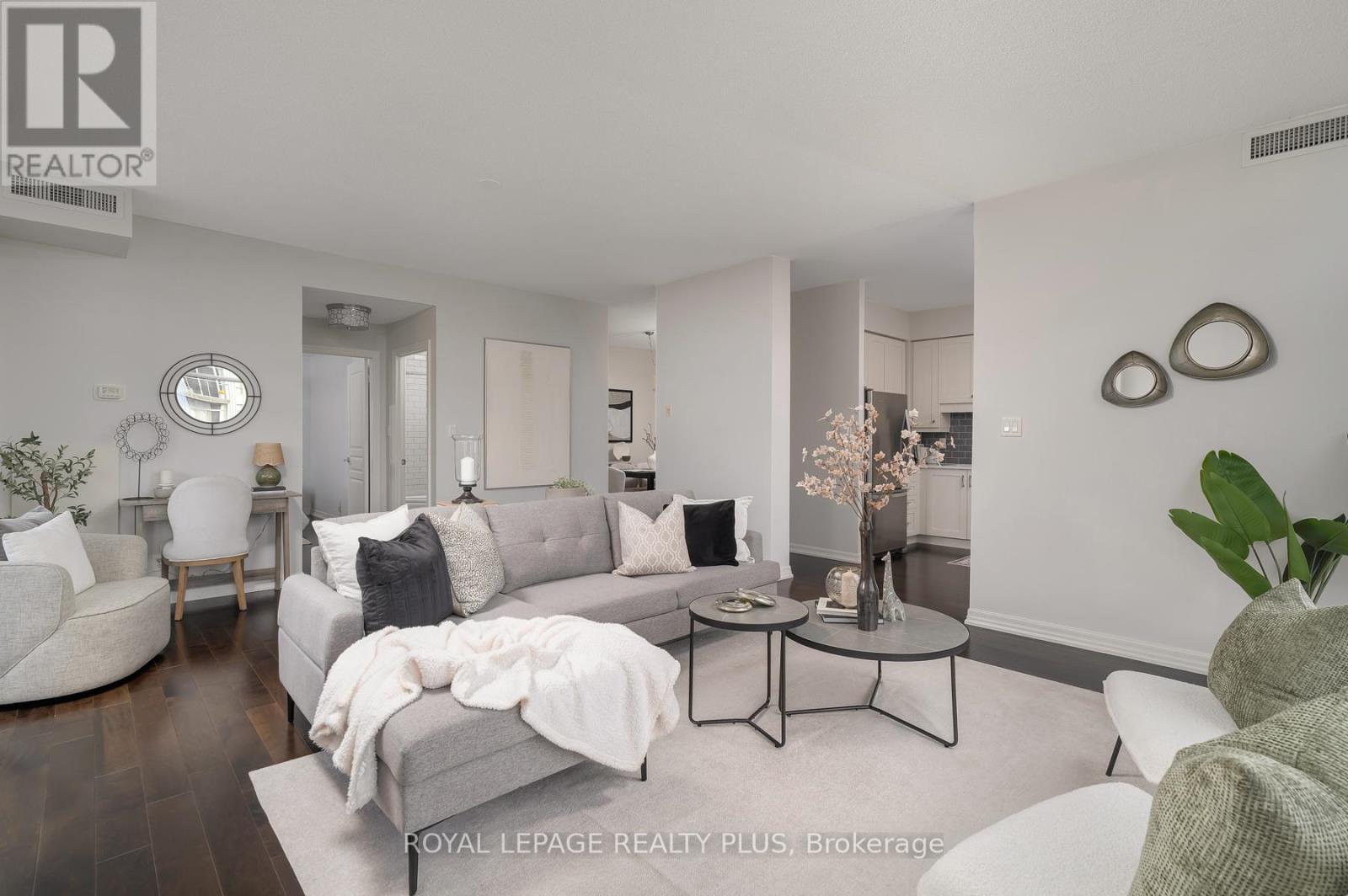 410 - 70 Port Street E, Mississauga, Ontario  L5G 4V8 - Photo 8 - W12661584