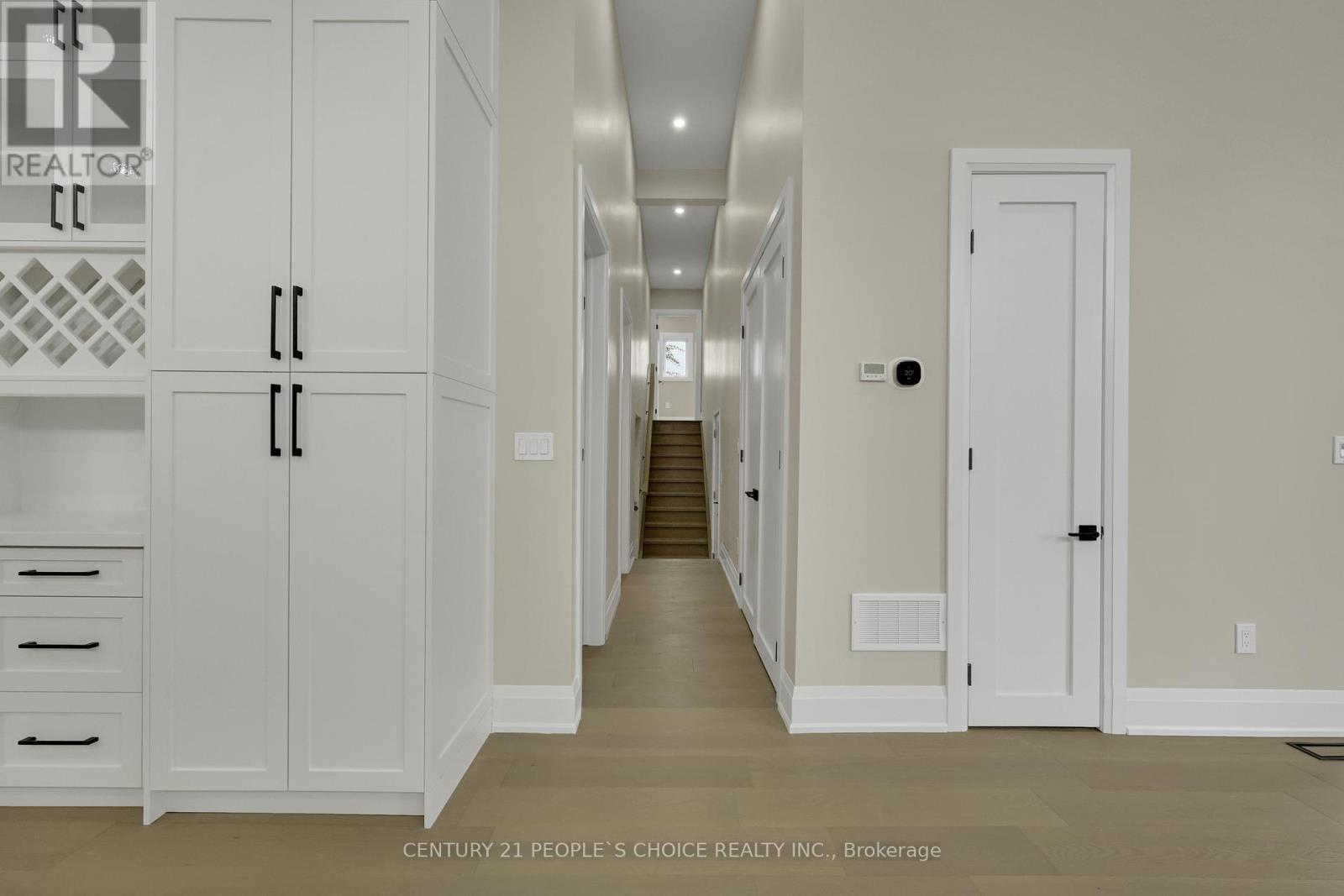 2091 Bridge Road, Oakville, Ontario  L6L 2E8 - Photo 14 - W12661648