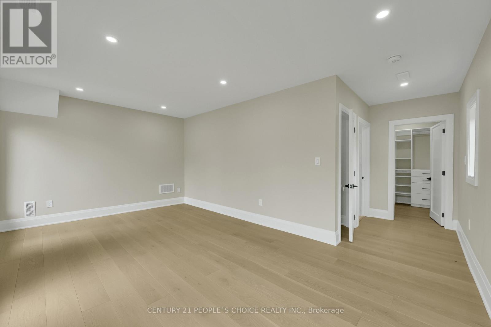 2091 Bridge Road, Oakville, Ontario  L6L 2E8 - Photo 25 - W12661648