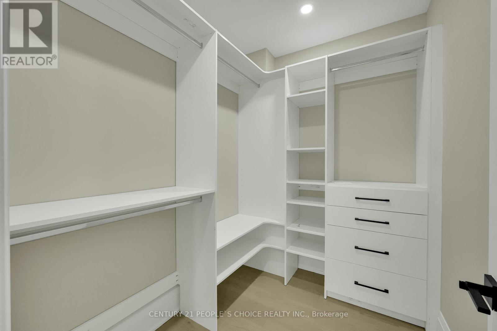 2091 Bridge Road, Oakville, Ontario  L6L 2E8 - Photo 26 - W12661648