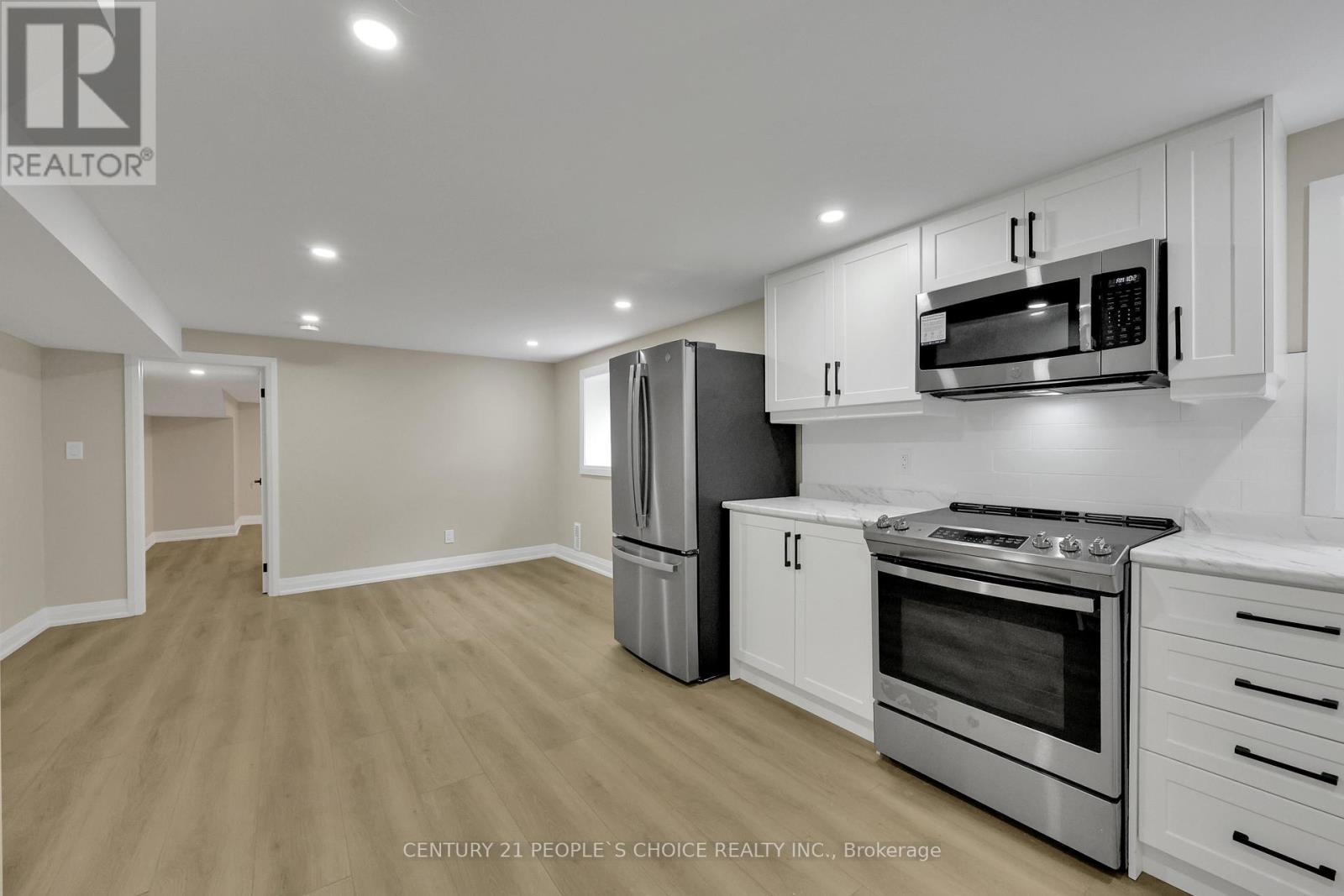 2091 Bridge Road, Oakville, Ontario  L6L 2E8 - Photo 38 - W12661648