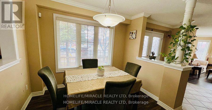 29 Brucewood Road, Brampton, Ontario  L6R 3N1 - Photo 4 - W12661666