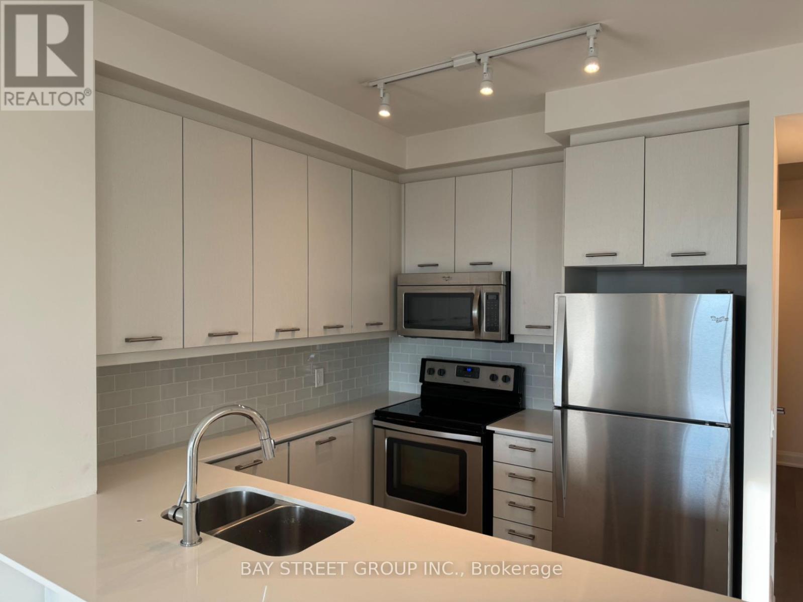 515 - 2480 Prince Michael Drive, Oakville, Ontario  L6H 0H1 - Photo 13 - W12661668