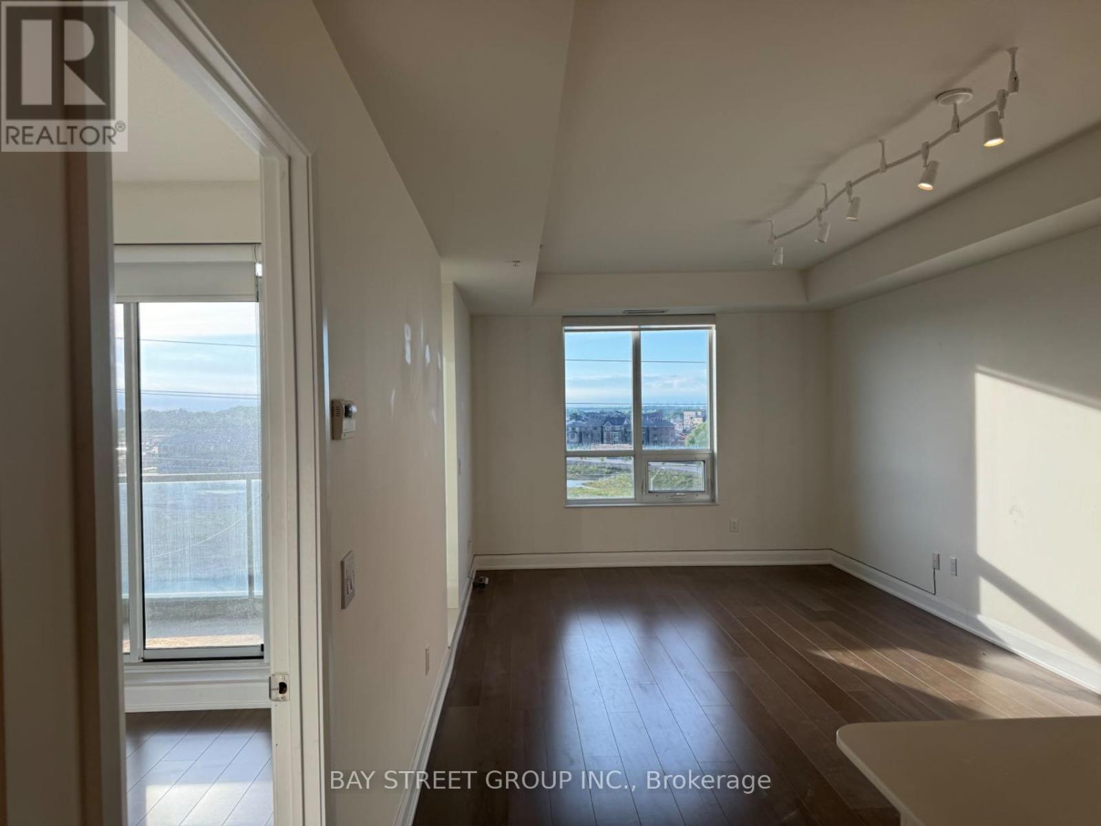 515 - 2480 Prince Michael Drive, Oakville, Ontario  L6H 0H1 - Photo 17 - W12661668