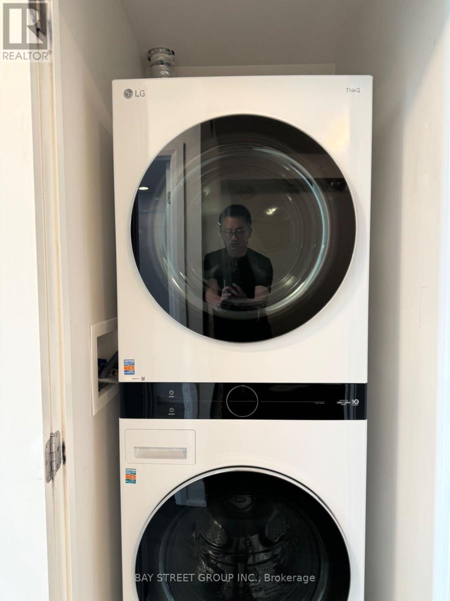 515 - 2480 Prince Michael Drive, Oakville, Ontario  L6H 0H1 - Photo 22 - W12661668