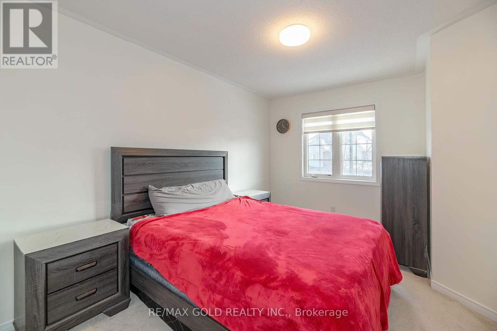 84 Honeyview Trail, Brampton, Ontario  L6P 4A4 - Photo 15 - W12661720