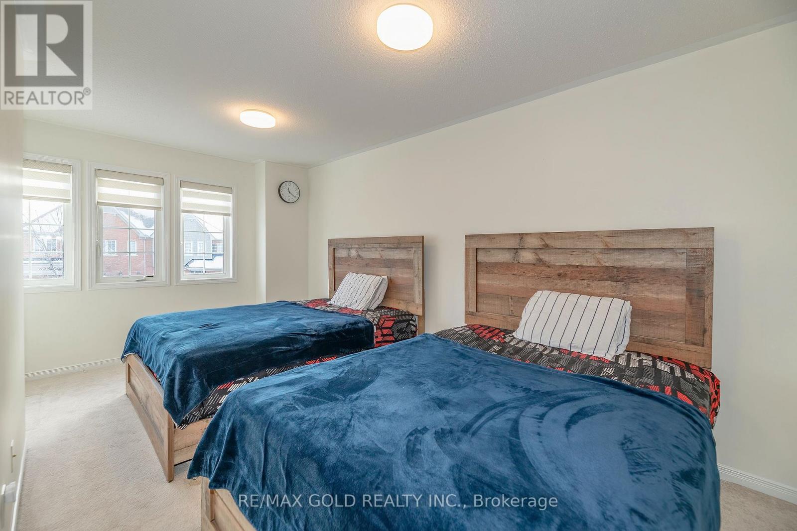 84 Honeyview Trail, Brampton, Ontario  L6P 4A4 - Photo 16 - W12661720