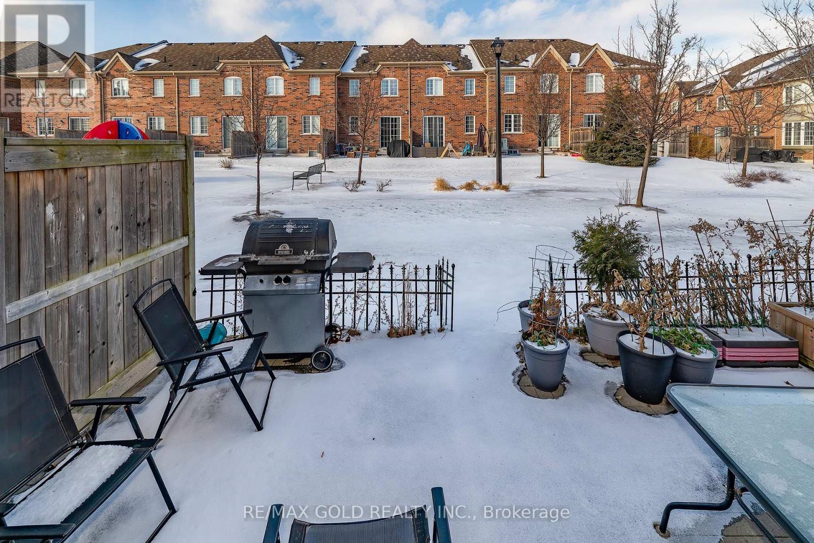 84 Honeyview Trail, Brampton, Ontario  L6P 4A4 - Photo 21 - W12661720