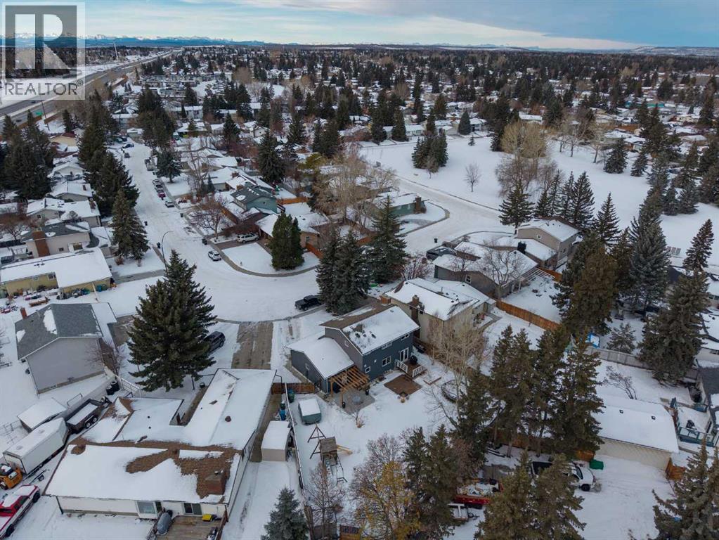 169 Braniff Crescent Sw, Calgary, Alberta  T2W 2M3 - Photo 37 - A2276509