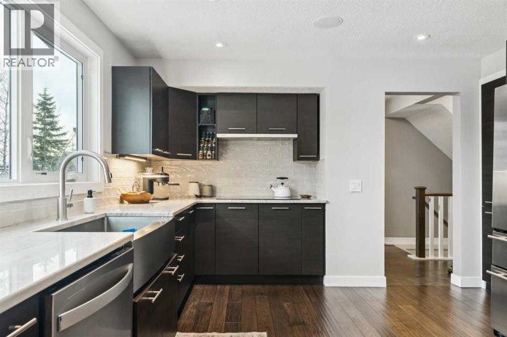 169 Braniff Crescent Sw, Calgary, Alberta  T2W 2M3 - Photo 12 - A2276509