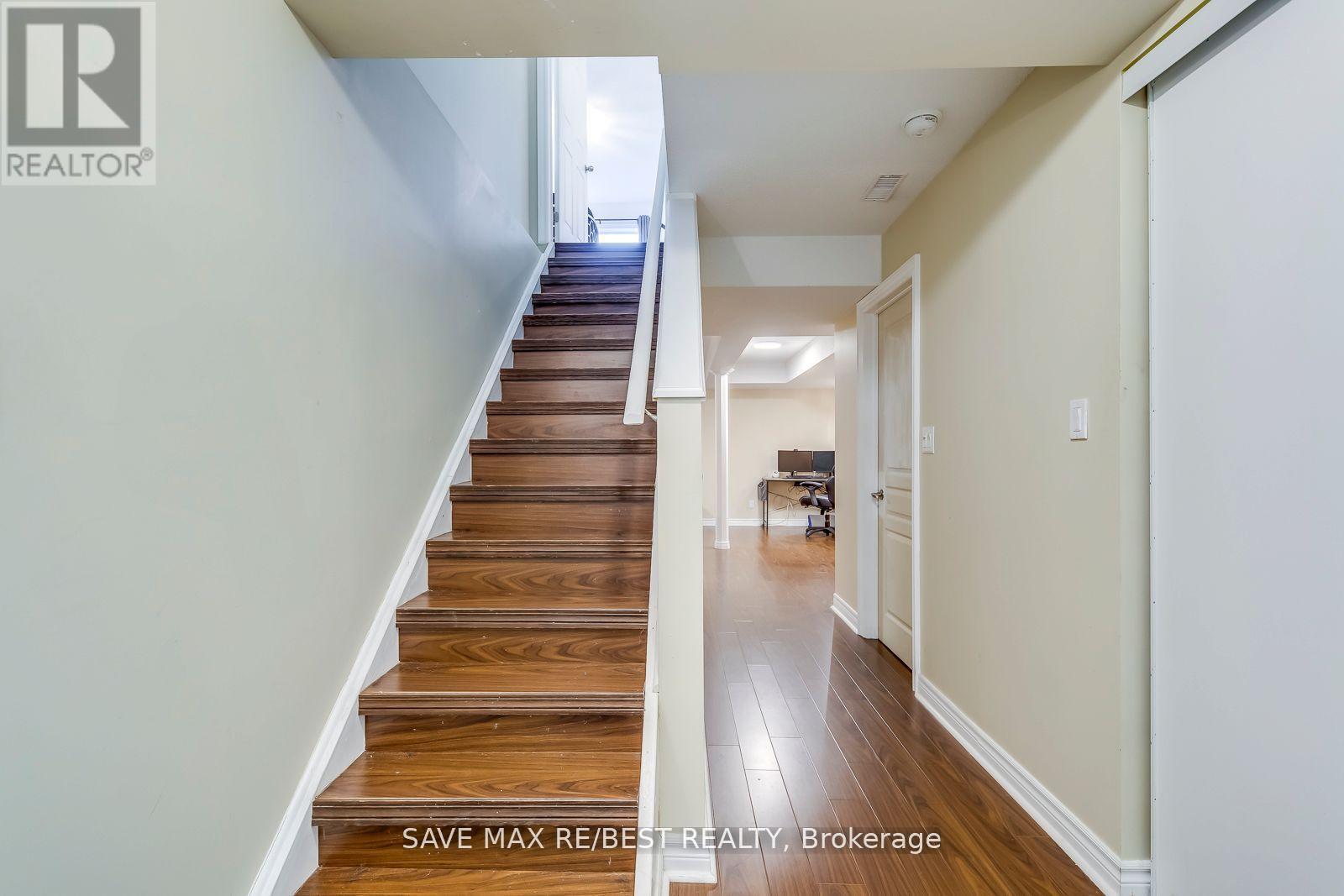 67 Golden Iris Crescent, Hamilton, Ontario  L8B 0R6 - Photo 41 - X12661544