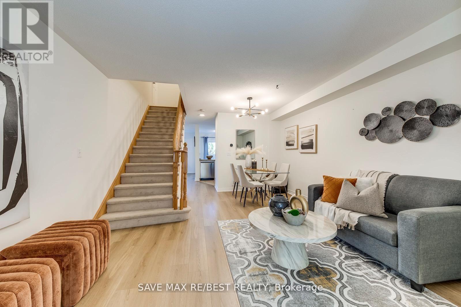 67 Golden Iris Crescent, Hamilton, Ontario  L8B 0R6 - Photo 5 - X12661544