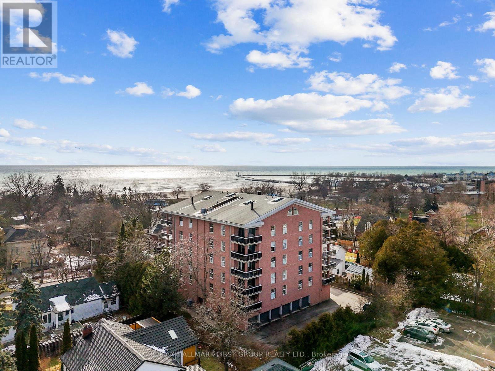 4a - 130 Queen Street, Cobourg, Ontario K9A 1N2 - Photo 1 - X12661604