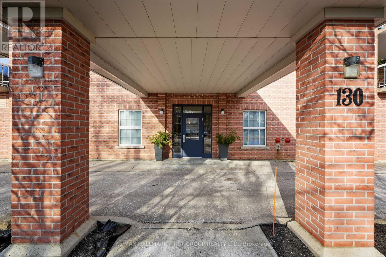 4a - 130 Queen Street, Cobourg, Ontario K9A 1N2 - Photo 3 - X12661604