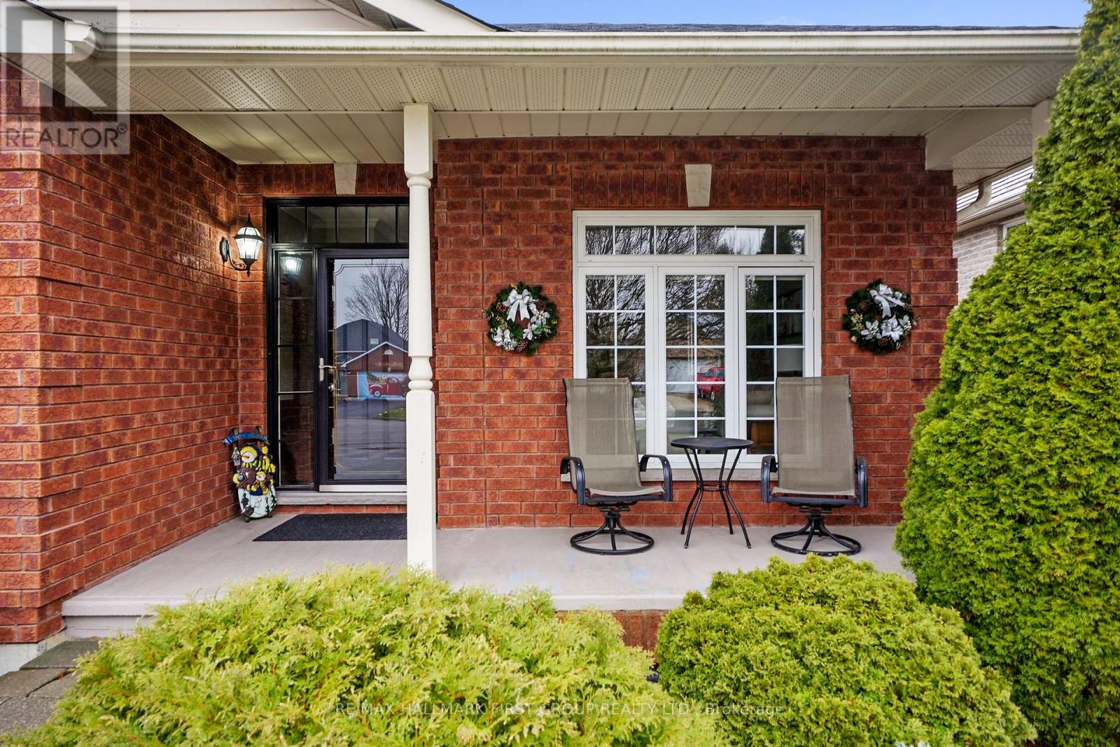 301 Rockingham Court, Cobourg, Ontario  K9A 5W3 - Photo 2 - X12661606