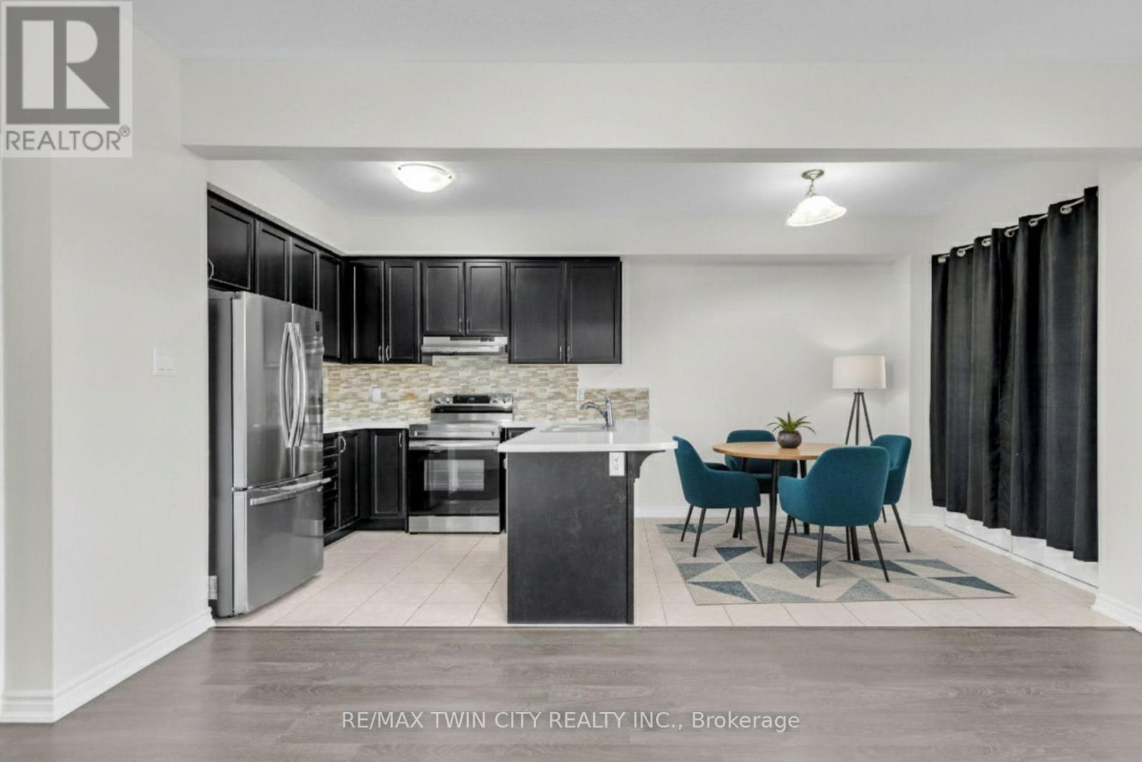 146 Flagg Avenue, Brant, Ontario  N3L 0K5 - Photo 4 - X12661728