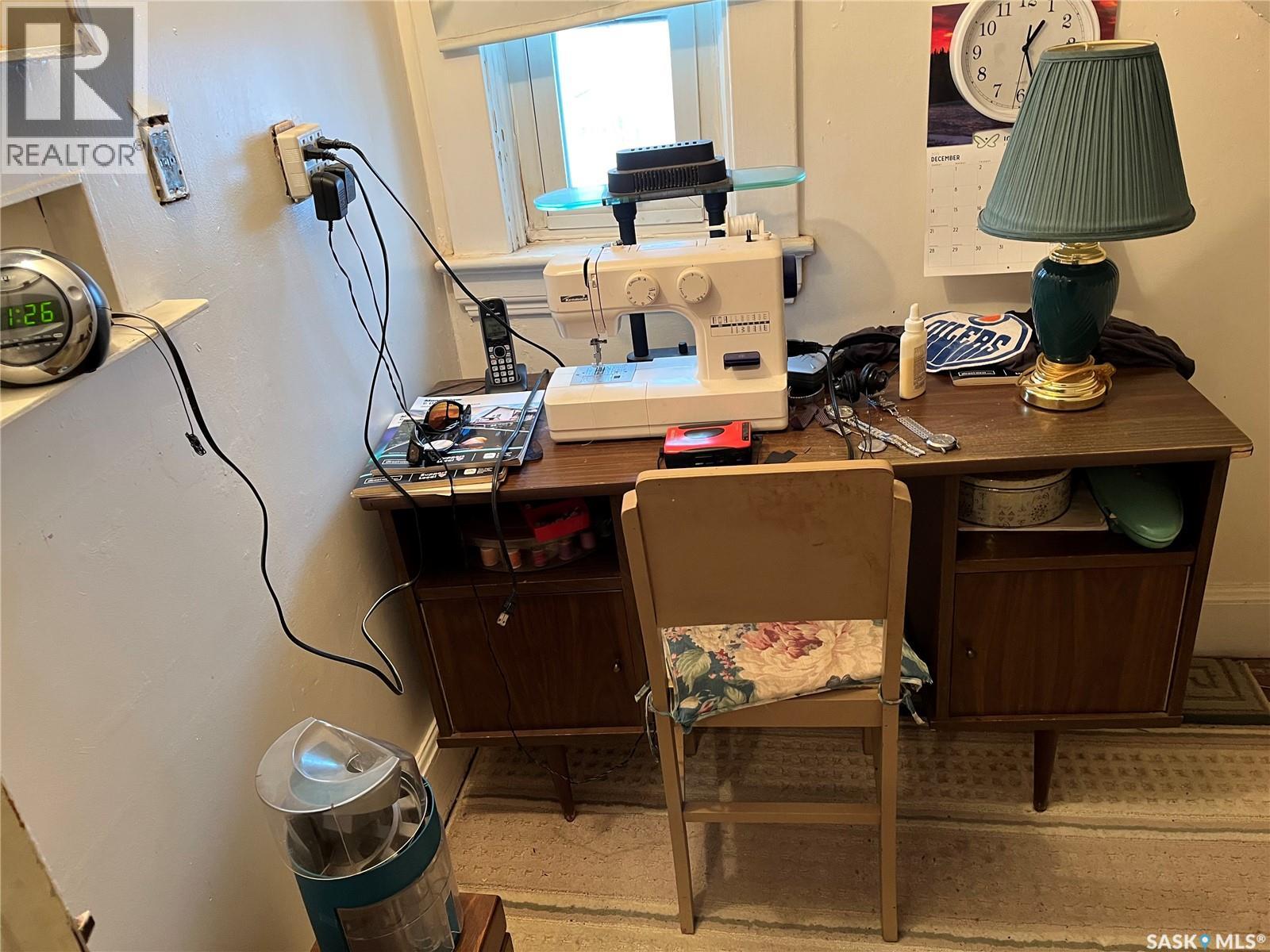 219 1st Avenue, Gravelbourg, Saskatchewan  S0H 1X0 - Photo 17 - SK026204