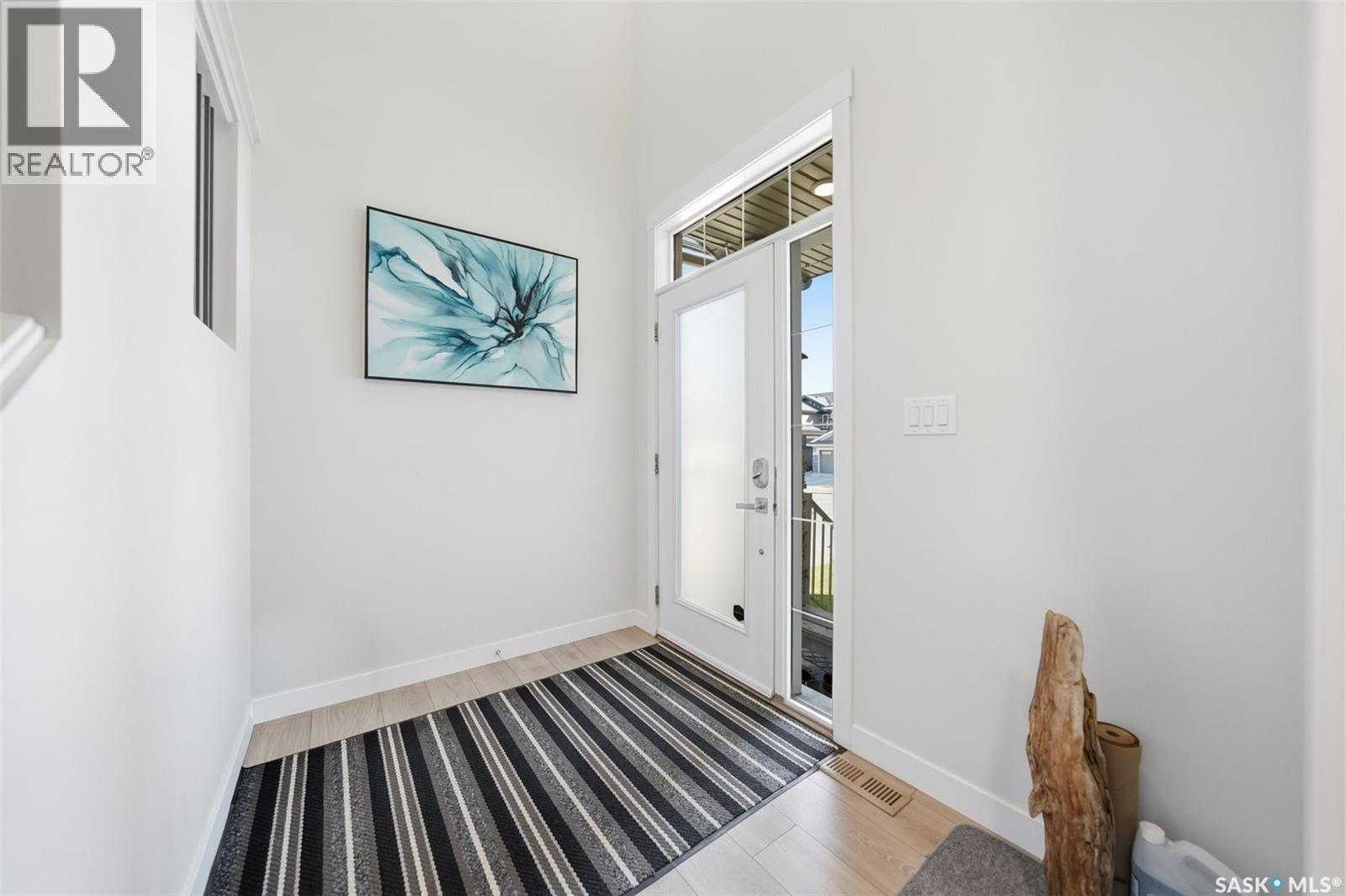 451 Mcfaull Crescent, Saskatoon, Saskatchewan  S7V 0T2 - Photo 3 - SK026202