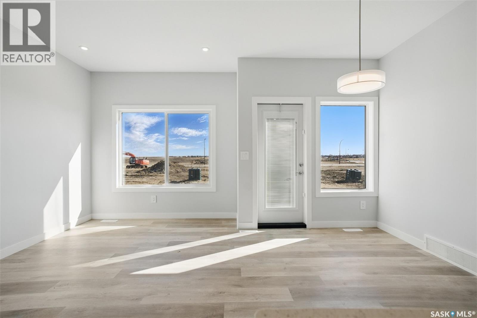 226 Antonini Court, Saskatoon, Saskatchewan  S7L 7P3 - Photo 8 - SK026138