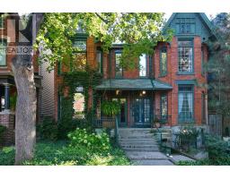 435 ONTARIO STREET, Toronto, Ontario