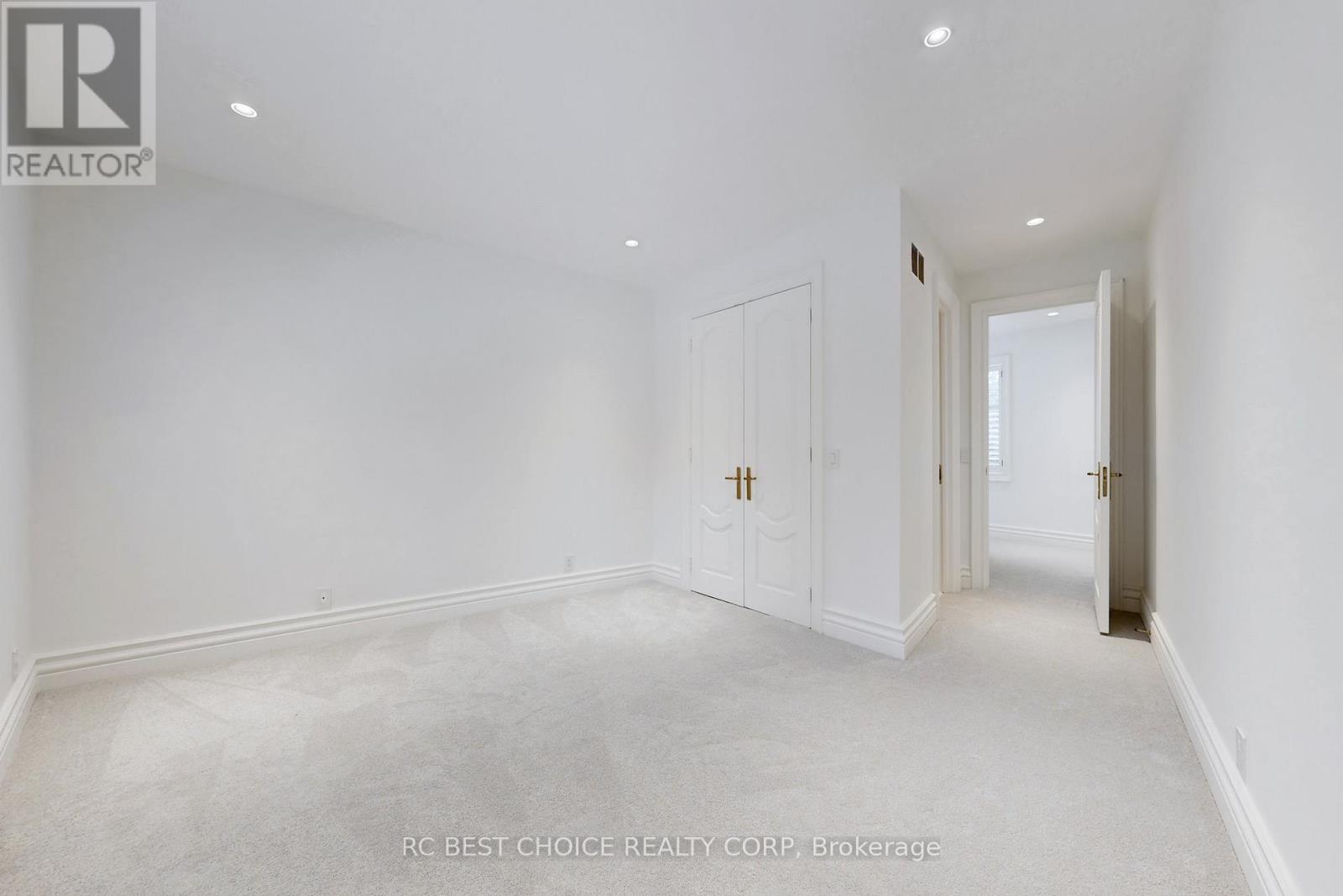 76 Silver Fox Place, Vaughan, Ontario  L6A 1G2 - Photo 35 - N12654158