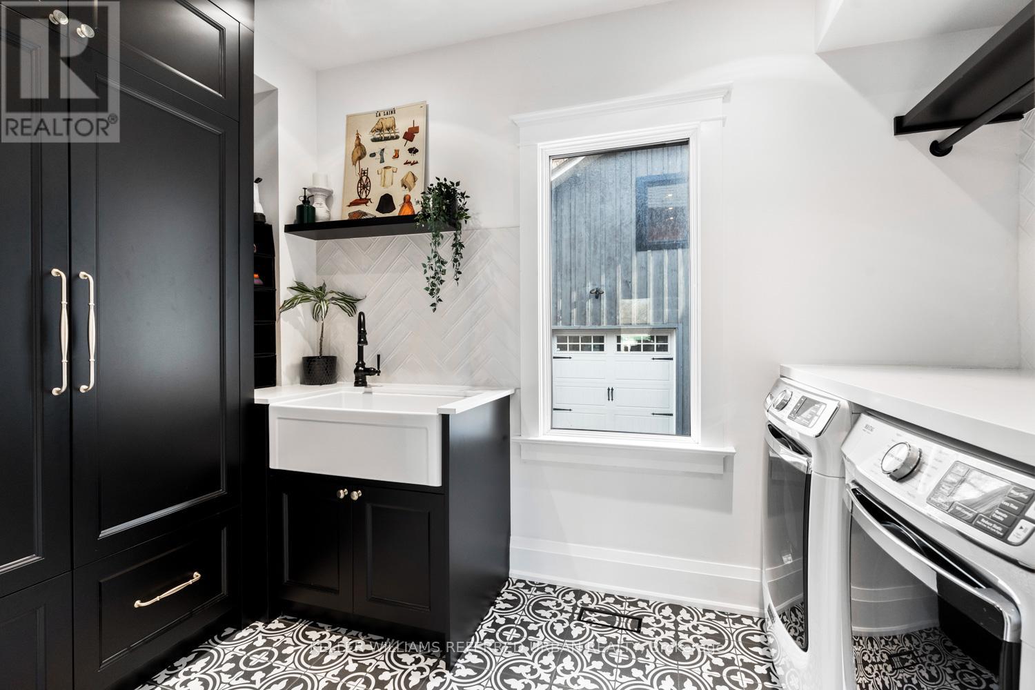 93 Concession Street, Newmarket (Central Newmarket), Ontario  L3Y 3W4 - Photo 10 - N12565678