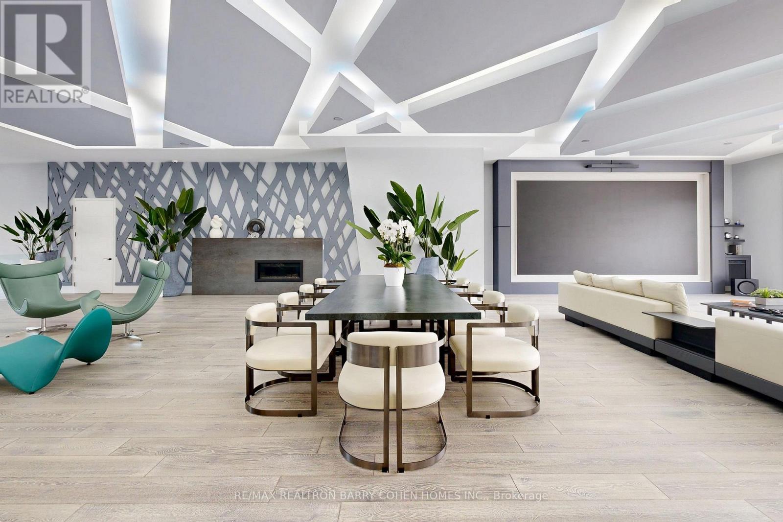 23 Hunters Glen Road, Aurora, Ontario  L4G 6W4 - Photo 10 - N12181635