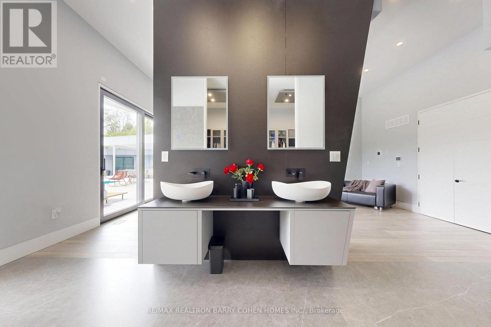 23 Hunters Glen Road, Aurora, Ontario  L4G 6W4 - Photo 25 - N12181635