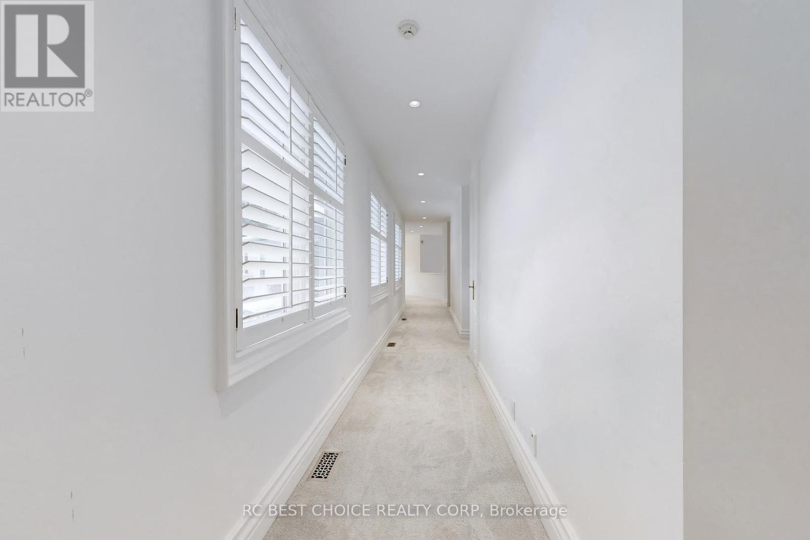 76 Silver Fox Place, Vaughan, Ontario  L6A 1G2 - Photo 40 - N12654158