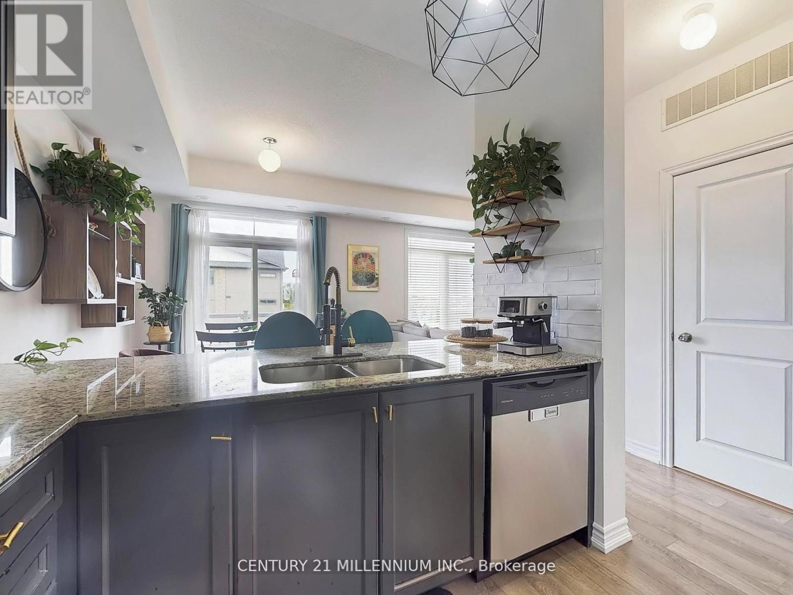 2578 William Jackson Drive, Pickering, Ontario L1X 0E5 - Photo 9 - E12461447