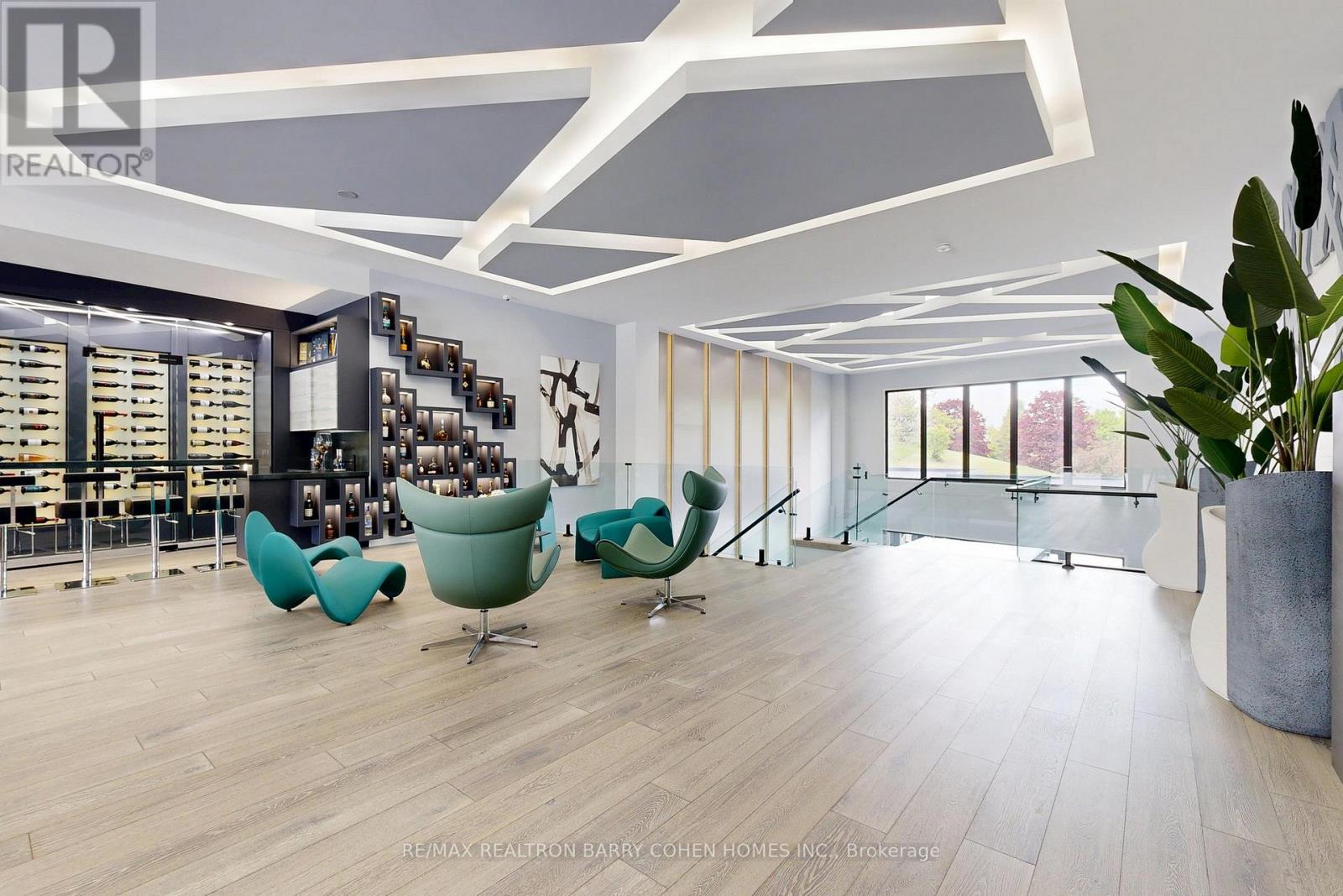 23 Hunters Glen Road, Aurora, Ontario  L4G 6W4 - Photo 8 - N12181635