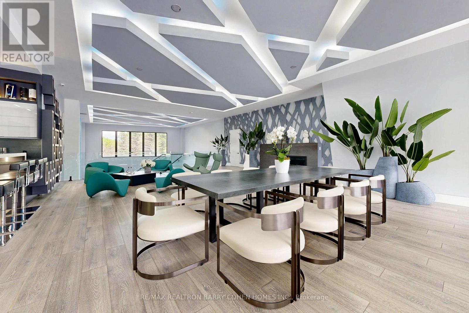 23 Hunters Glen Road, Aurora, Ontario  L4G 6W4 - Photo 9 - N12181635